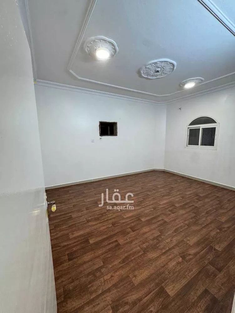 شقة للإيجار في شارع الساعه, حي ظهرة لبن, مدينة الرياض, منطقة الرياض 8