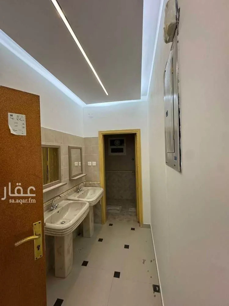 شقة للإيجار في شارع الساعه, حي ظهرة لبن, مدينة الرياض, منطقة الرياض