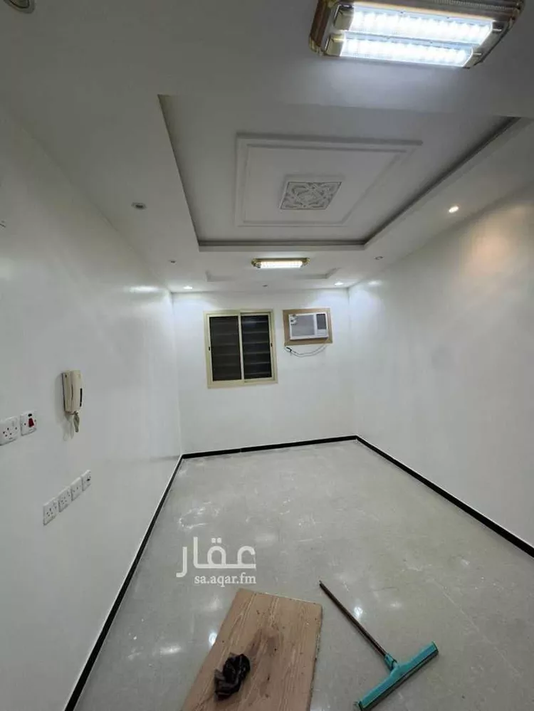 شقة للإيجار في شارع الساعه, حي ظهرة لبن, مدينة الرياض, منطقة الرياض