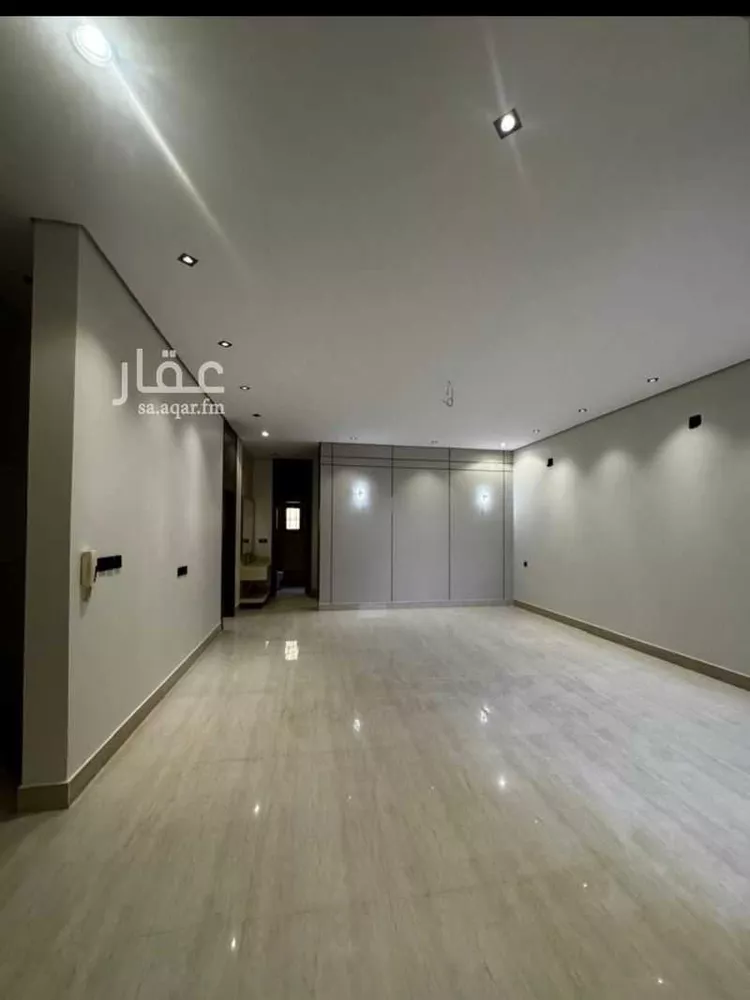فيلا للبيع في شارع 105, حي النظيم, مدينة الرياض, منطقة الرياض صورة 2