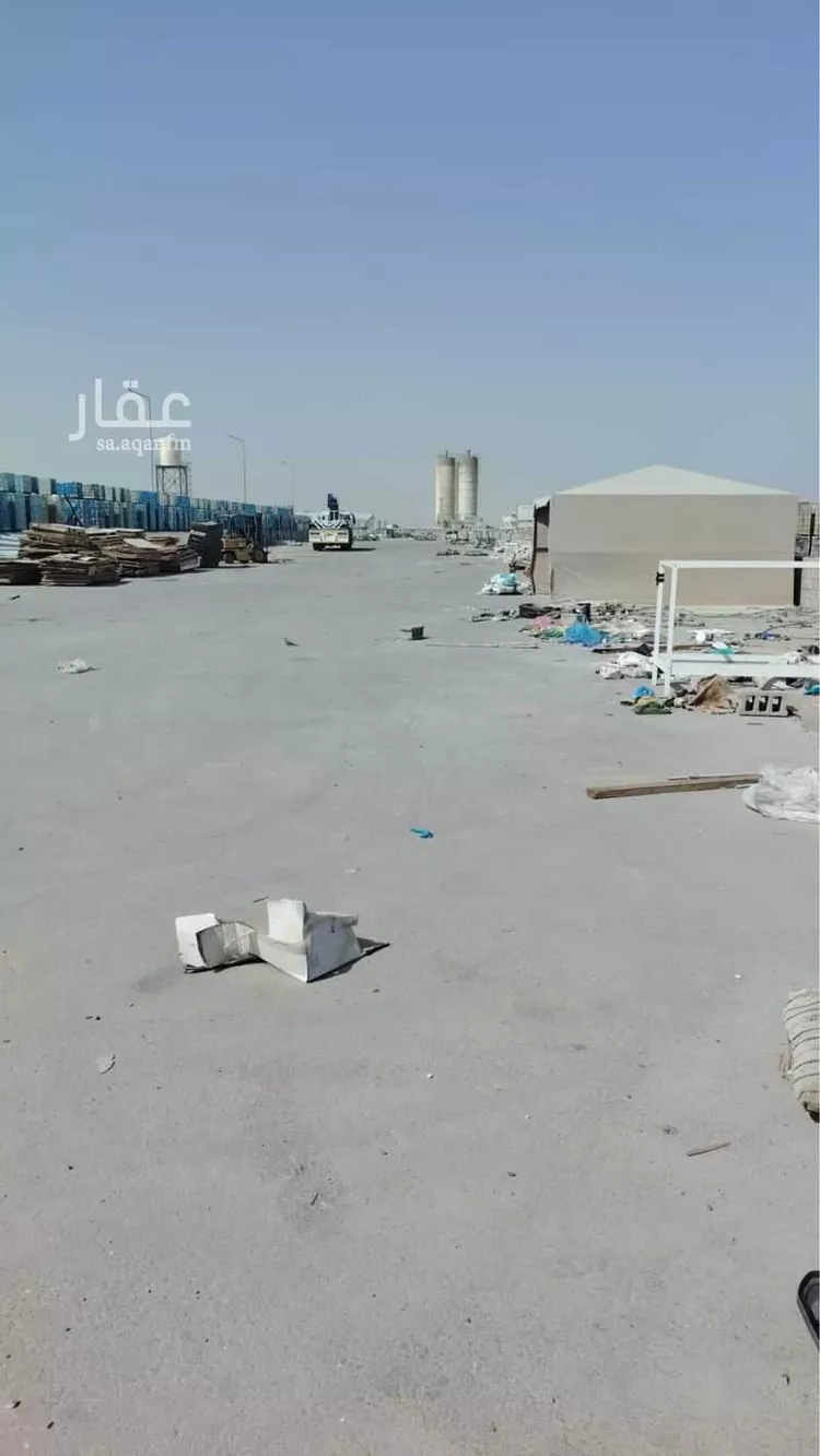 مستودع للإيجار في شارع القطيف 444 ، صفوى ، القطيف