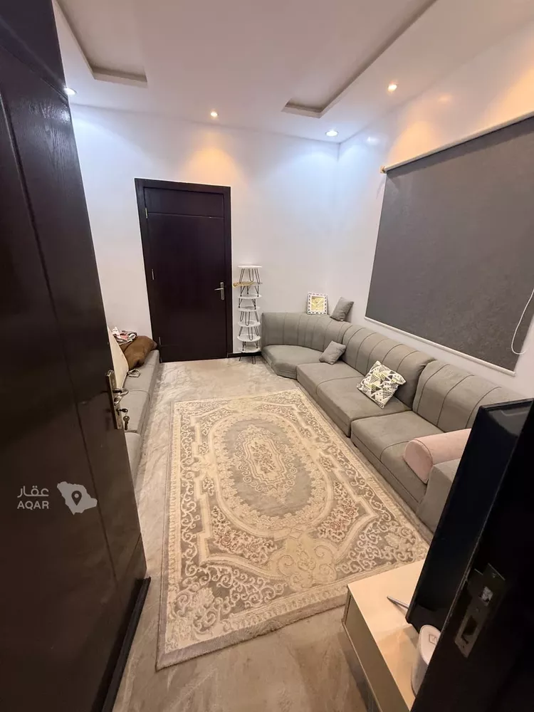 فيلا للإيجار في شارع لطف بن سعد السميني ، حي بدر ، الرياض ، منطقة الرياض صورة 3