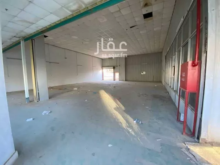 محل للإيجار في شارع طريق الملك عبدالعزيز, حي الزهرة, مدينة بريده, منطقة القصيم صورة 3