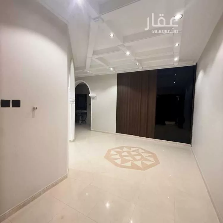 فيلا للبيع في شارع إياس بن عمرو, حي السليمانية, مدينة الرياض, منطقة الرياض صورة 5