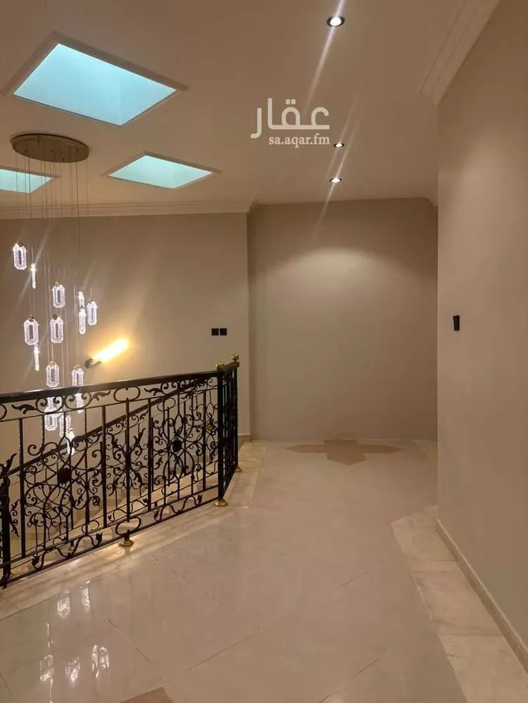 فيلا للبيع في شارع إياس بن عمرو, حي السليمانية, مدينة الرياض, منطقة الرياض صورة 2