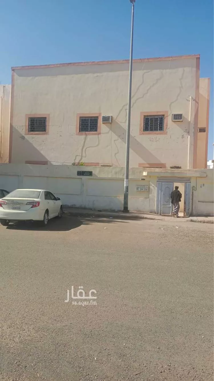 Building for Sale in Medina Alaaziziyah