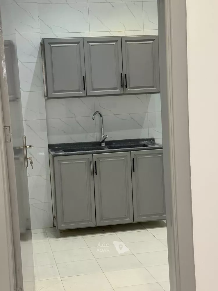 شقة للإيجار في شارع سدير, حي السويدي, مدينة الرياض, منطقة الرياض صورة 5