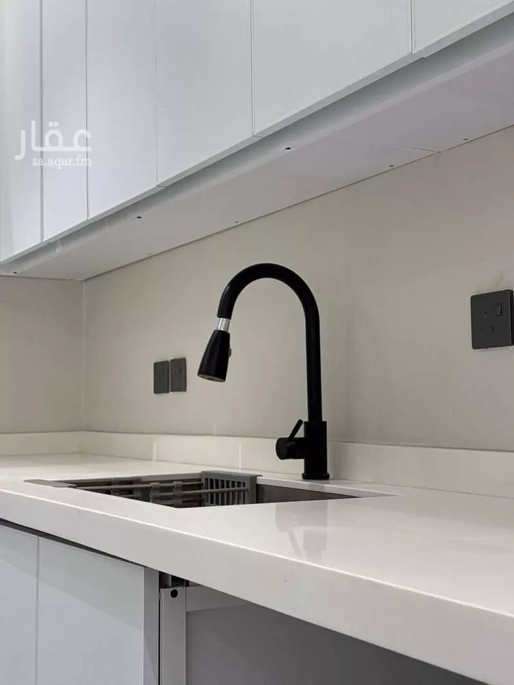 شقة للإيجار في شارع هشام بن عبدالملك ، حي الملك فهد ، الرياض ، منطقة الرياض 6