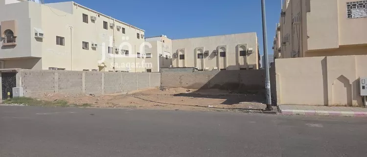 أرض للبيع في شارع مصعب بن ثابت, حي الدفاع, مدينة المدينة المنورة, منطقة المدينة المنورة