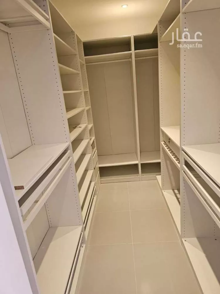 فيلا للإيجار في شارع عبد العزيز بن بشر ، حي الشراع ، جدة ، جدة 1 صورة