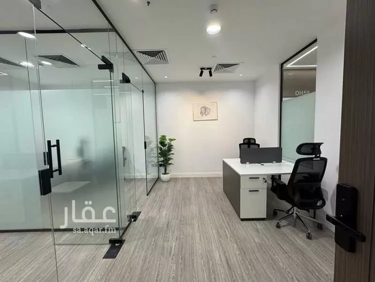 مكتب تجاري للإيجار في شارع الملك فهد الفرعي, حي العليا, مدينة الرياض, منطقة الرياض صورة 2