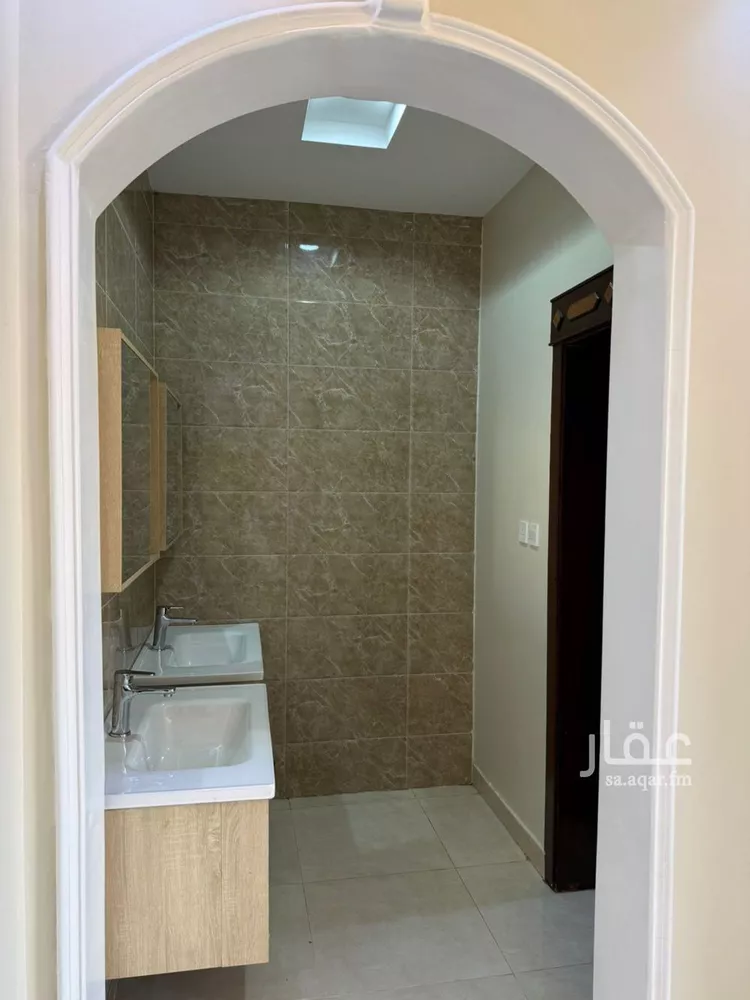 شقة للإيجار في شارع علي البصروي, حي الفلاح, مدينة جدة, منطقة مكة المكرمة صورة 5