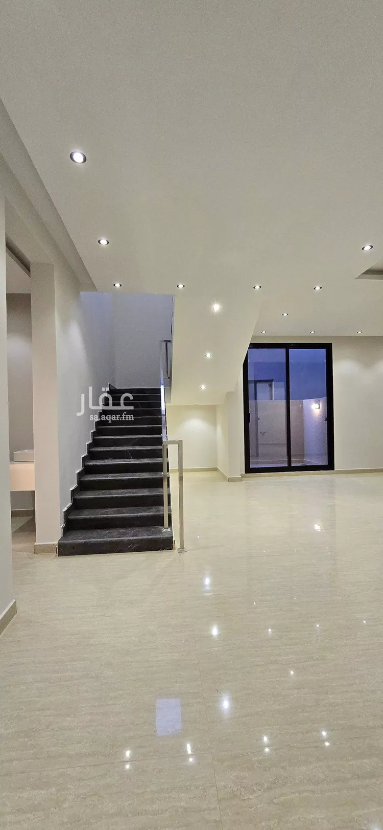 دور للبيع في شارع حسين الأبريقي, حي عكاظ, مدينة الرياض, منطقة الرياض صورة 2