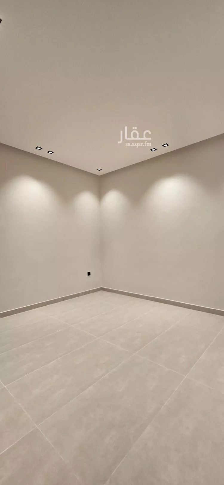 دور للبيع في شارع درنة, حي عكاظ, مدينة الرياض, منطقة الرياض صورة 3