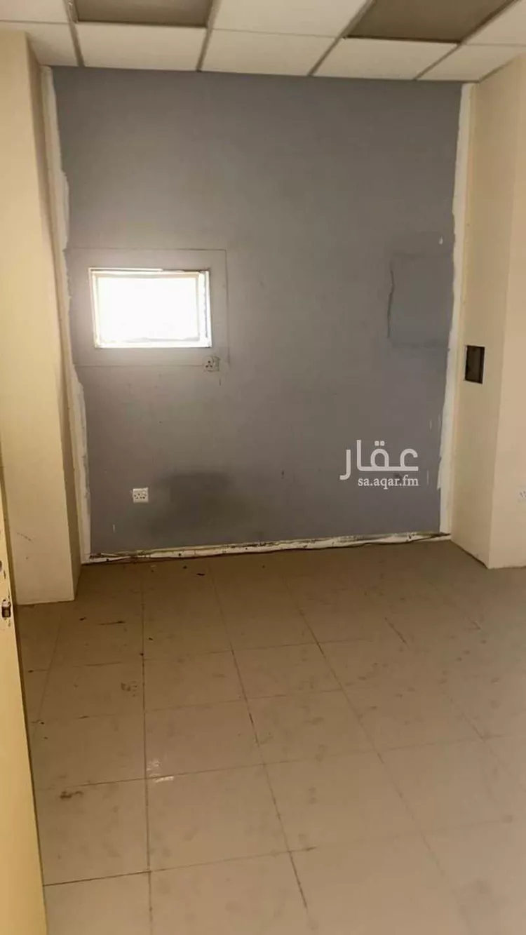 مكتب تجاري للإيجار في شارع عمر بن عبدالعزيز, حي الملز, مدينة الرياض, منطقة الرياض صورة 2