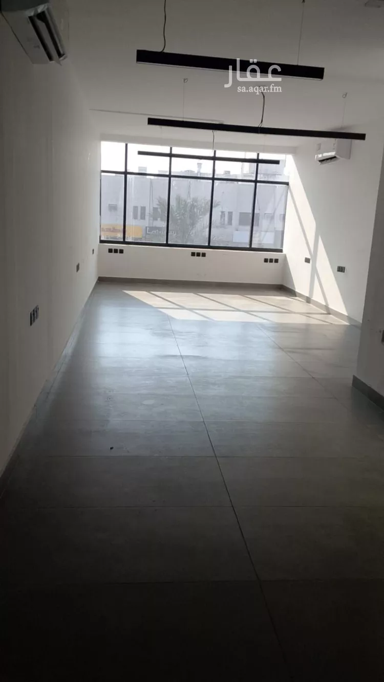 مكتب تجاري للإيجار في شارع الحسن بن علي, حي الروضة, مدينة الرياض, منطقة الرياض صورة 3