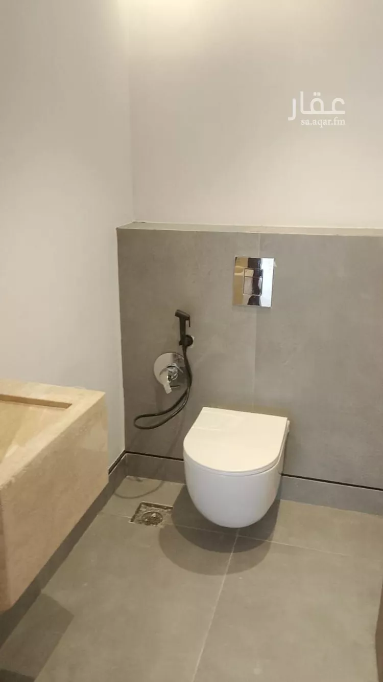 مكتب تجاري للإيجار في شارع الحسن بن علي, حي الروضة, مدينة الرياض, منطقة الرياض صورة 3