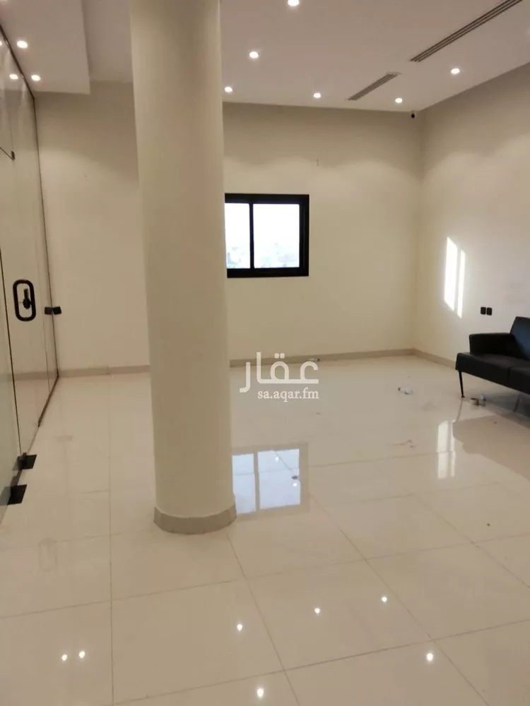 مكتب تجاري للإيجار في شارع عثمان بن عفان الفرعي, حي النرجس, مدينة الرياض, منطقة الرياض صورة 4