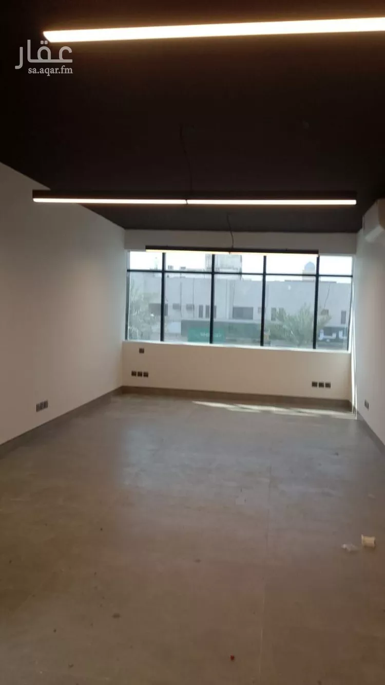 مكتب تجاري للإيجار في شارع الحسن بن علي, حي الروضة, مدينة الرياض, منطقة الرياض صورة 2