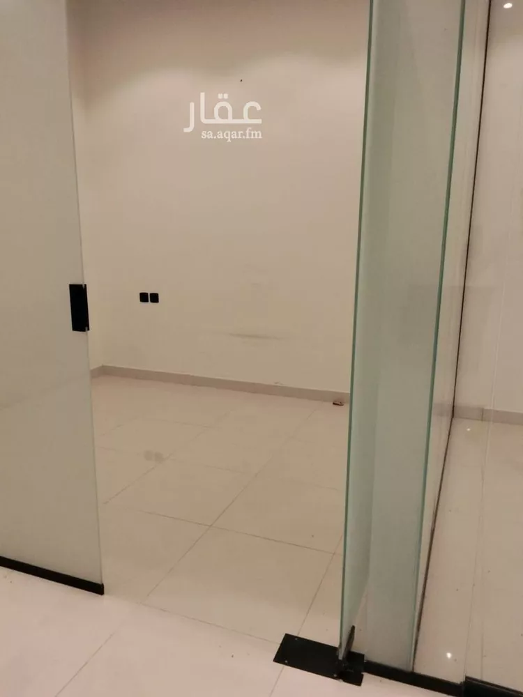 مكتب تجاري للإيجار في شارع عثمان بن عفان الفرعي, حي النرجس, مدينة الرياض, منطقة الرياض صورة 2