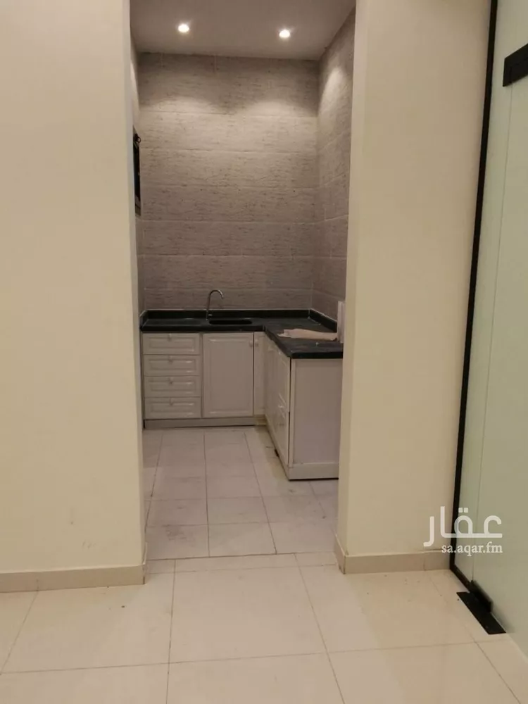 مكتب تجاري للإيجار في شارع عثمان بن عفان الفرعي, حي النرجس, مدينة الرياض, منطقة الرياض صورة 5