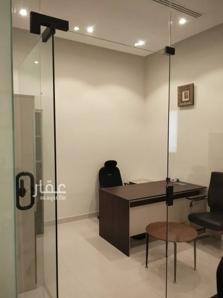 مكتب تجاري للإيجار في شارع عثمان بن عفان الفرعي, حي النرجس, مدينة الرياض, منطقة الرياض