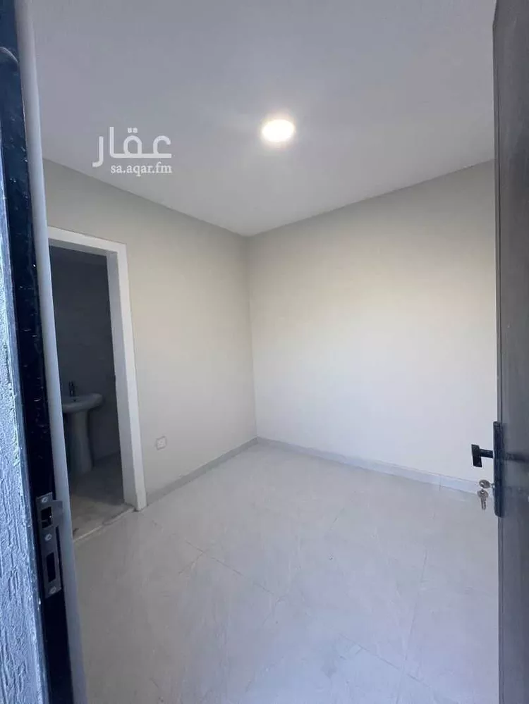 فيلا للإيجار في شارع عقيل بن أبي طالب, حي الشفاء, مدينة الخبر, المنطقة الشرقية صورة 4