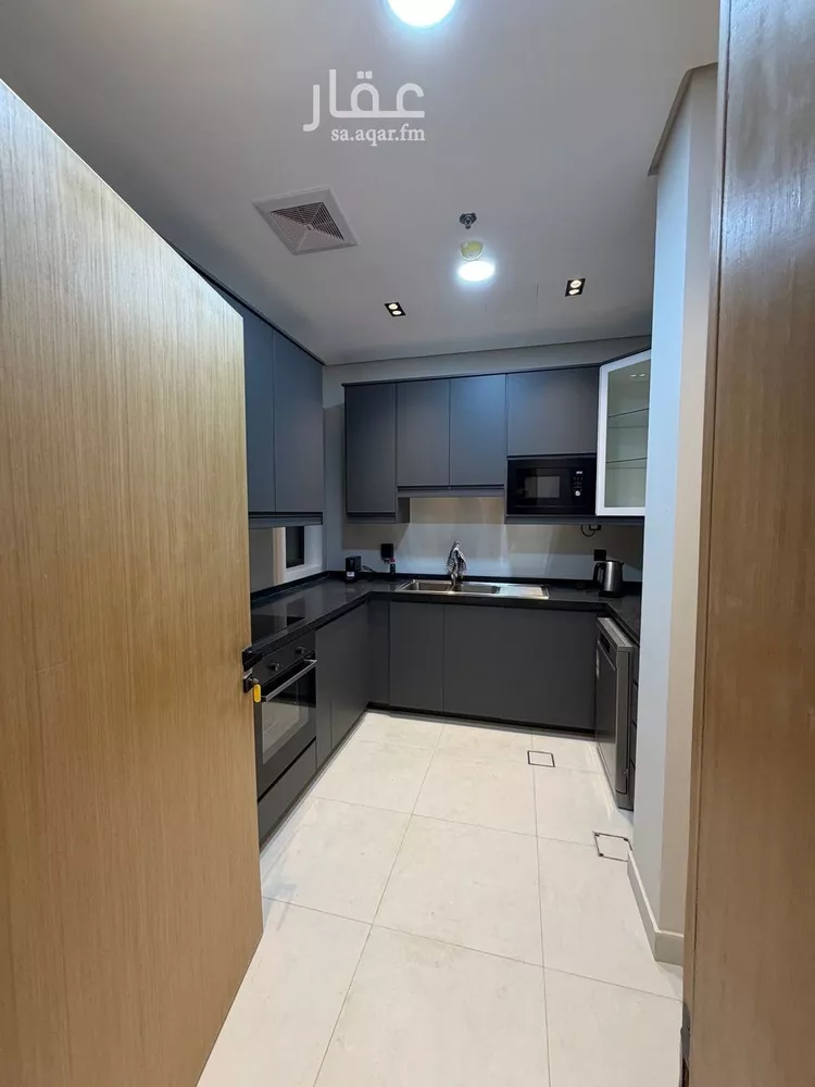 شقة للإيجار في شارع سكاكا, حي الحمراء, مدينة الخبر, المنطقة الشرقية صورة 3