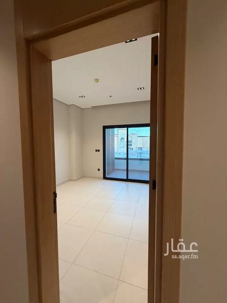 شقة للإيجار في شارع سكاكا, حي الحمراء, مدينة الخبر, المنطقة الشرقية 7