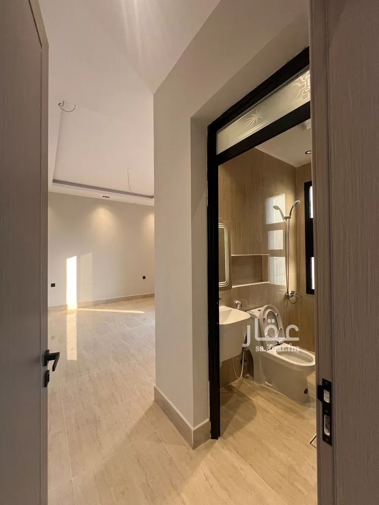 فيلا للبيع في شارع عبدالرحمن ابن كعب الانصاري, حي اللؤلؤ, مدينة الخبر, المنطقة الشرقية صورة 4