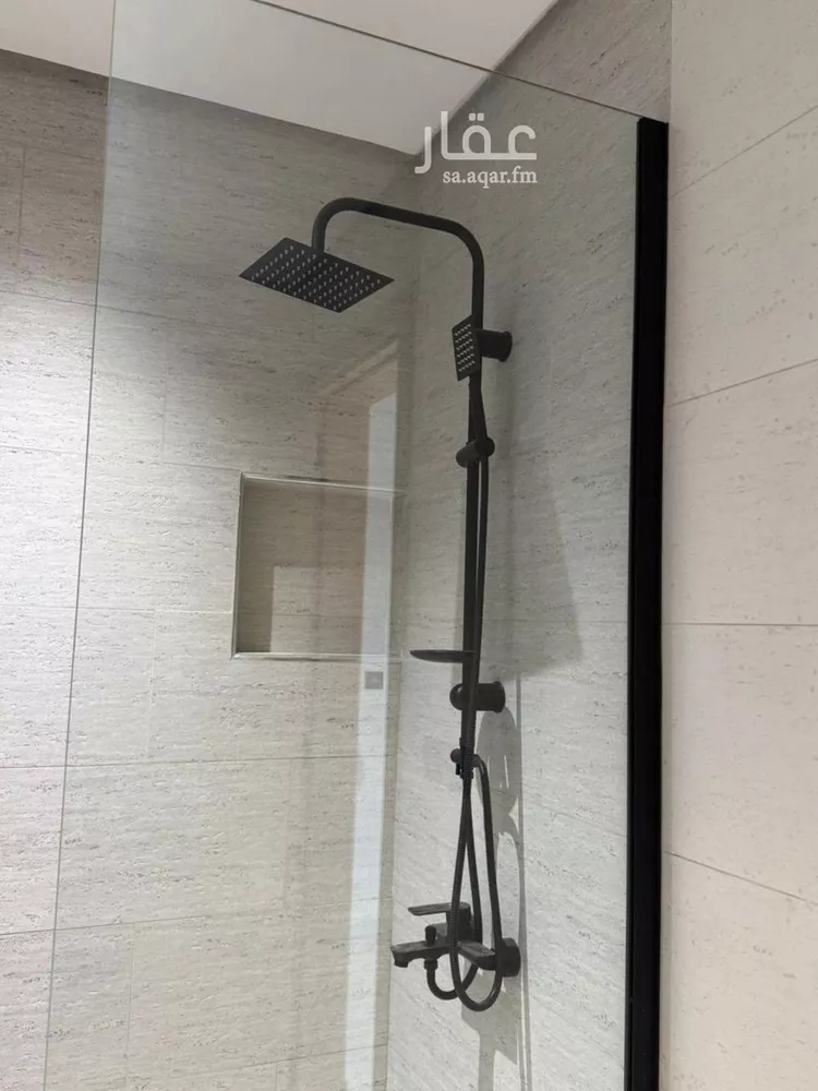 شقة للإيجار في شارع سكاكا, حي الحمراء, مدينة الخبر, المنطقة الشرقية صورة 3