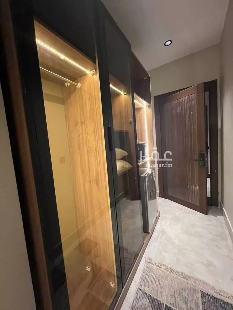 غرفة للإيجار في شارع النعيرية, حي الحمراء, مدينة الخبر, المنطقة الشرقية صورة 2