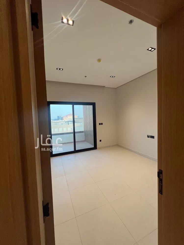 عمارة للإيجار في شارع سكاكا, حي الحمراء, مدينة الخبر, المنطقة الشرقية صورة 2