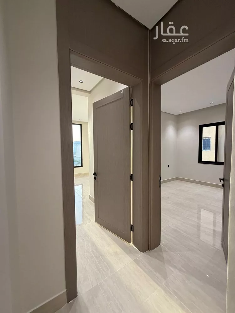 فيلا للبيع في شارع عرعر, حي الصواري, مدينة الخبر, المنطقة الشرقية صورة 2