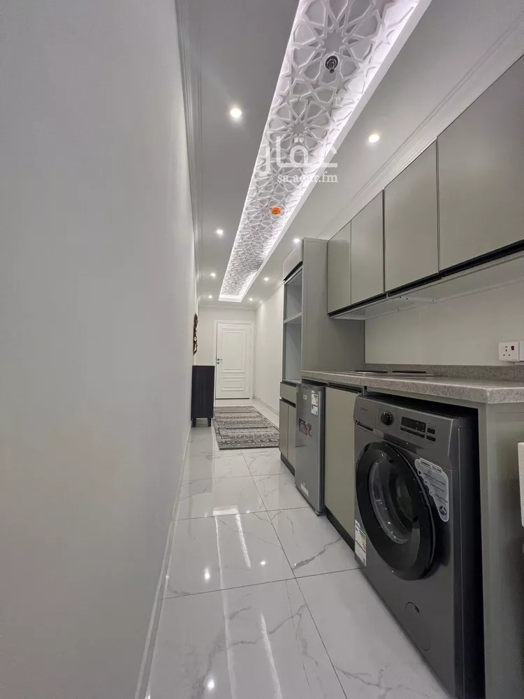 شقة للإيجار في شارع بقيق, حي الحمراء, مدينة الخبر, المنطقة الشرقية