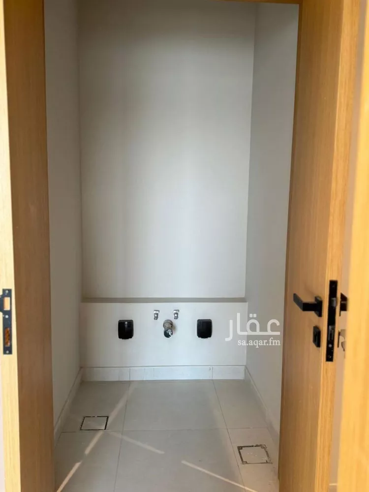 شقة للإيجار في شارع سكاكا, حي الحمراء, مدينة الخبر, المنطقة الشرقية