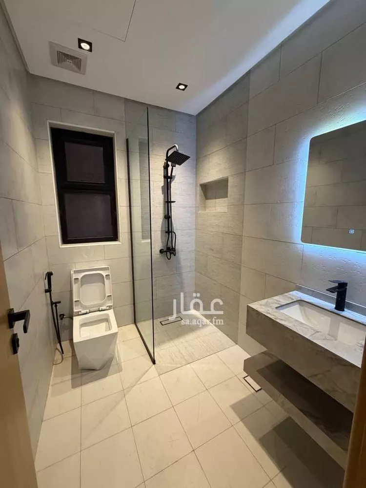 شقة للإيجار في شارع سكاكا, حي الحمراء, مدينة الخبر, المنطقة الشرقية صورة 2