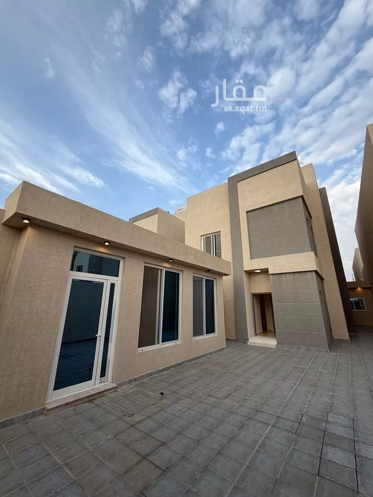 فيلا للإيجار في شارع الرضا, حي البحيرة, مدينة الخبر, المنطقة الشرقية