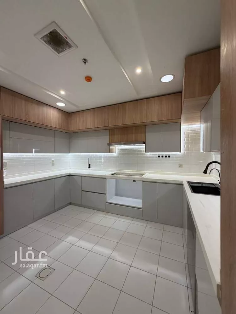 شقة للإيجار في شارع تنومة, حي الحمراء, مدينة الخبر, المنطقة الشرقية 1 صورة