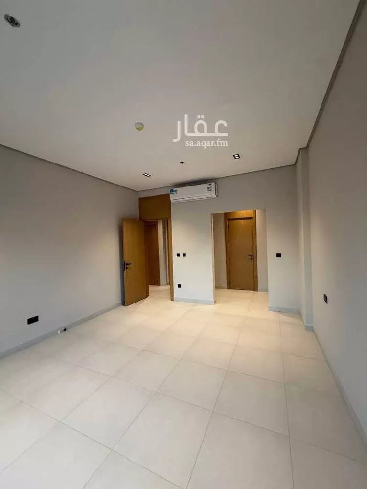 شقة للإيجار في شارع سكاكا, حي الحمراء, مدينة الخبر, المنطقة الشرقية 6