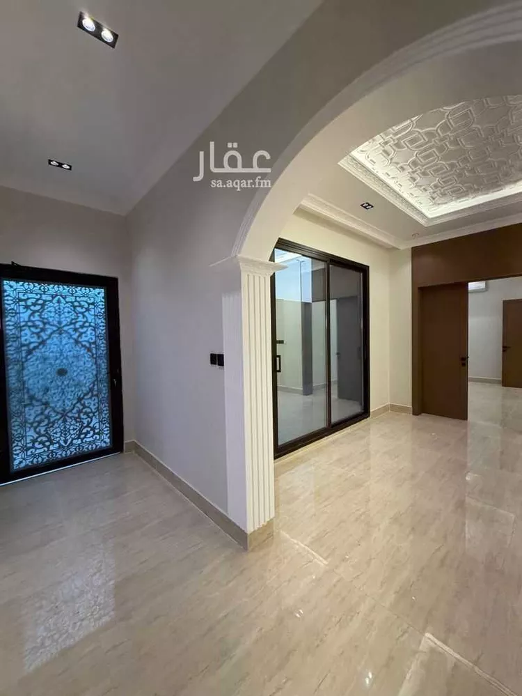 فيلا للبيع في شارع عبدالرحمن ابن كعب الانصاري, حي اللؤلؤ, مدينة الخبر, المنطقة الشرقية 8