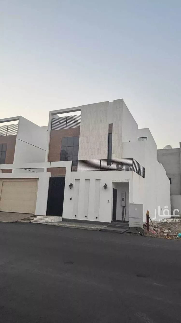 فيلا للبيع في شارع عبد العزيز كعكي, حي الشراع, مدينة جدة, منطقة مكة المكرمة 1 صورة