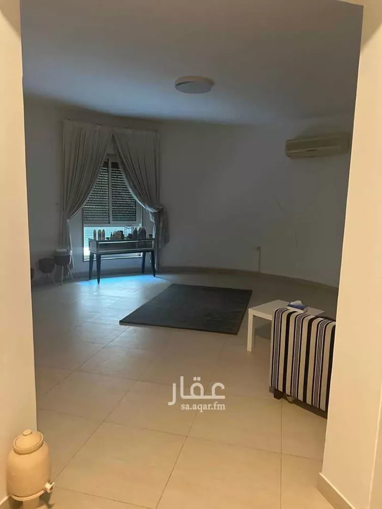 فيلا للبيع في شارع السعادة, حي الياسمين, مدينة الرياض, منطقة الرياض صورة 3