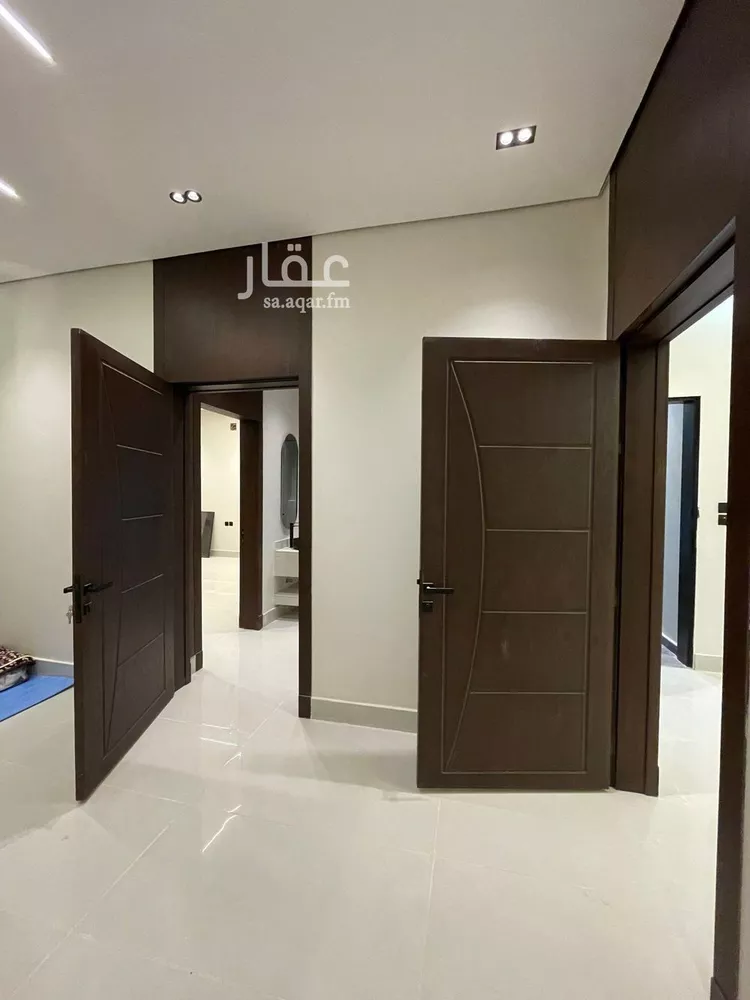 دور للبيع في شارع رقم 47, حي الندوة, مدينة الرياض, منطقة الرياض صورة 3