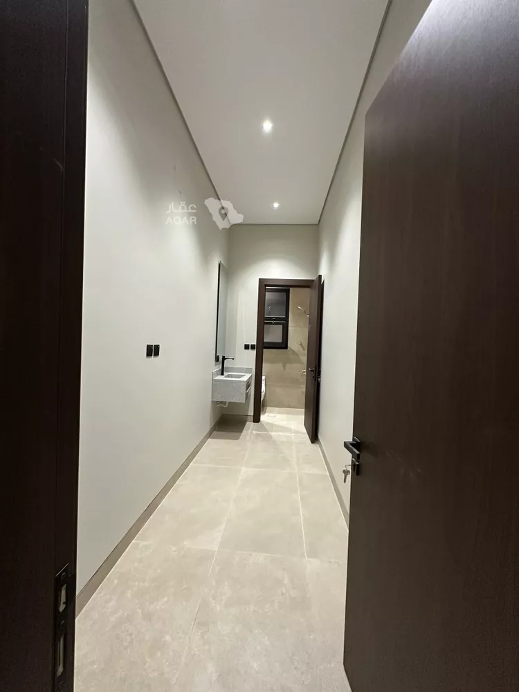 دور للبيع في شارع العينين, حي إشبيلية, مدينة الرياض, منطقة الرياض 7