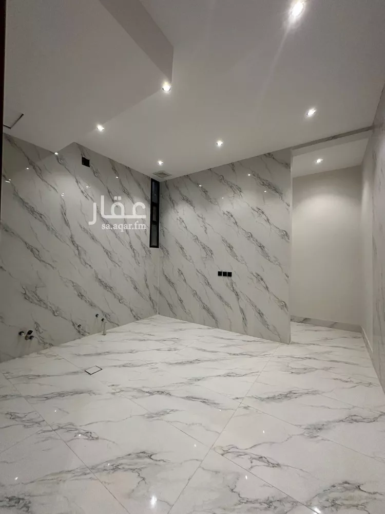 فيلا للبيع في شارع الضياء, حي الجنادرية, مدينة الرياض, منطقة الرياض صورة 2
