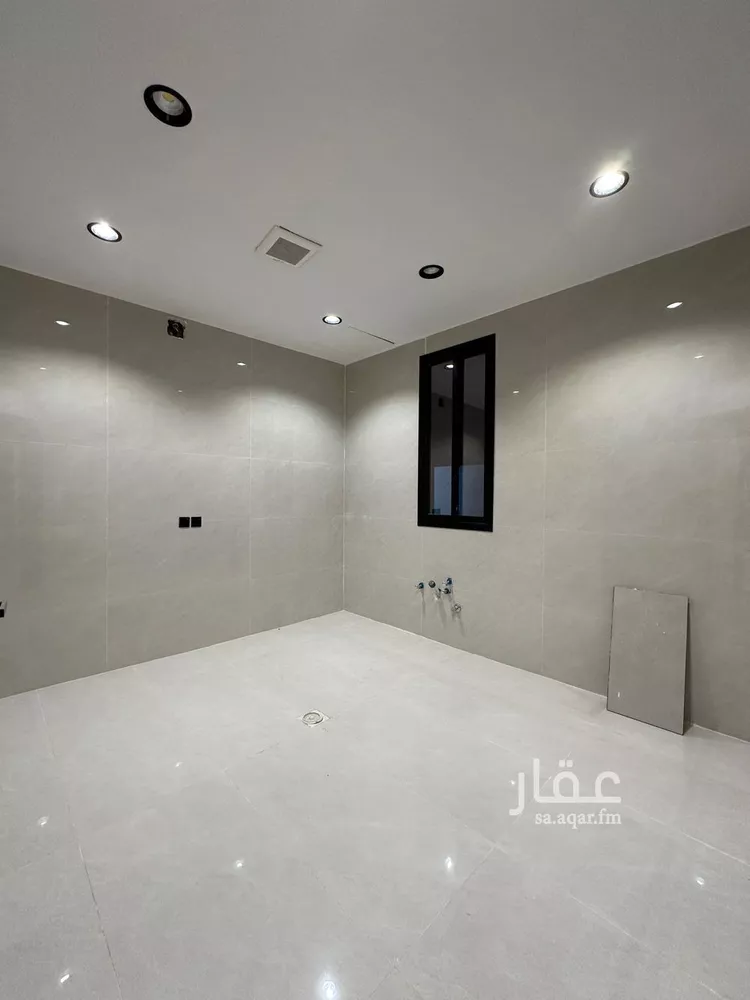 Floor for Sale in Riyadh An Nadhim 7