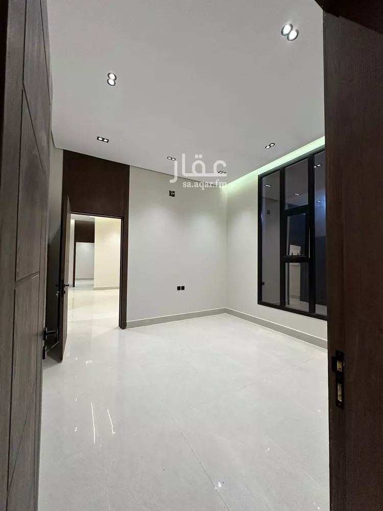 دور للبيع في شارع رقم 3, حي الندوة, مدينة الرياض, منطقة الرياض 8