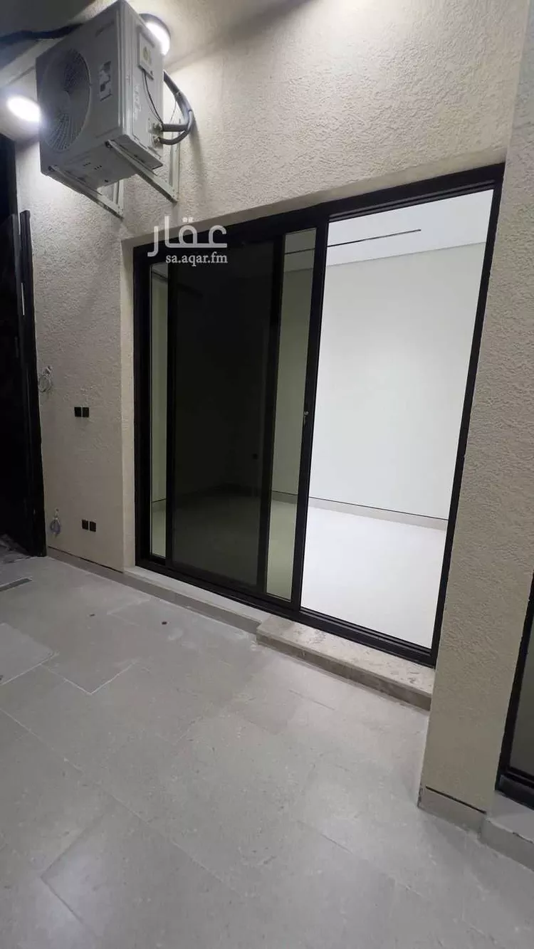 دور للبيع في شارع الحلوة, حي إشبيلية, مدينة الرياض, منطقة الرياض صورة 5