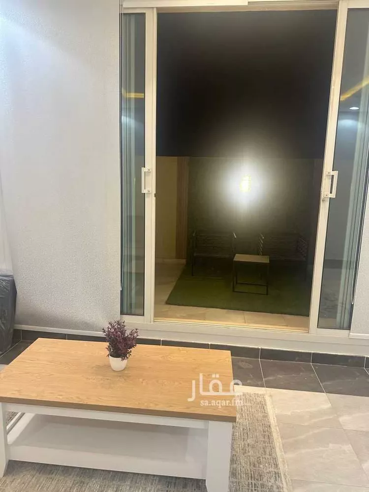 غرفة للإيجار في شارع عبدالعزيز بن سبيل ، حي العارض ، الرياض ، منطقة الرياض